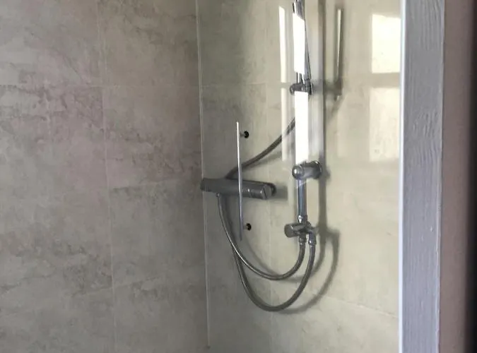 A Place To In Stoke Gifford - Parkway Train Station 5 Min Walk * Bristol